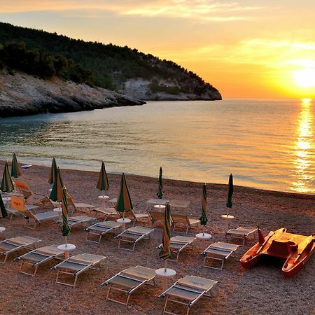 Pugnochiuso Resort Hotel Del Faro Вьесте Экстерьер фото