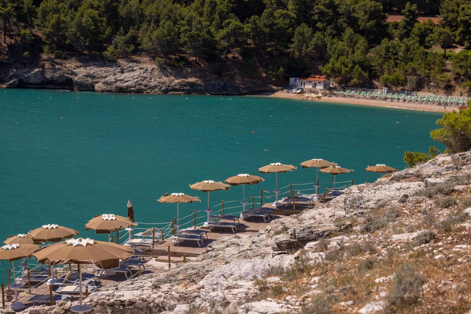 Pugnochiuso Resort Hotel Del Faro Вьесте Экстерьер фото