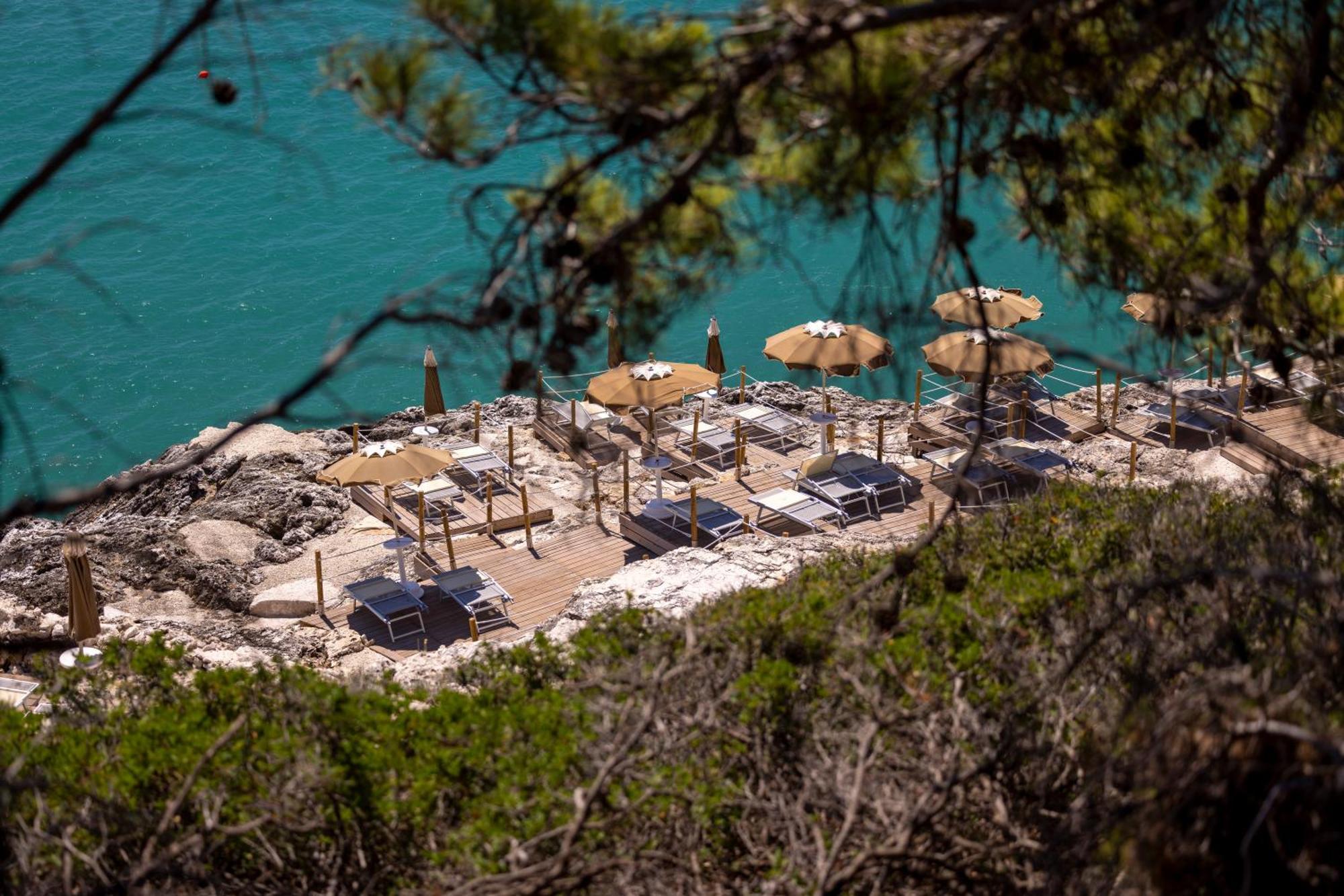Pugnochiuso Resort Hotel Del Faro Вьесте Экстерьер фото