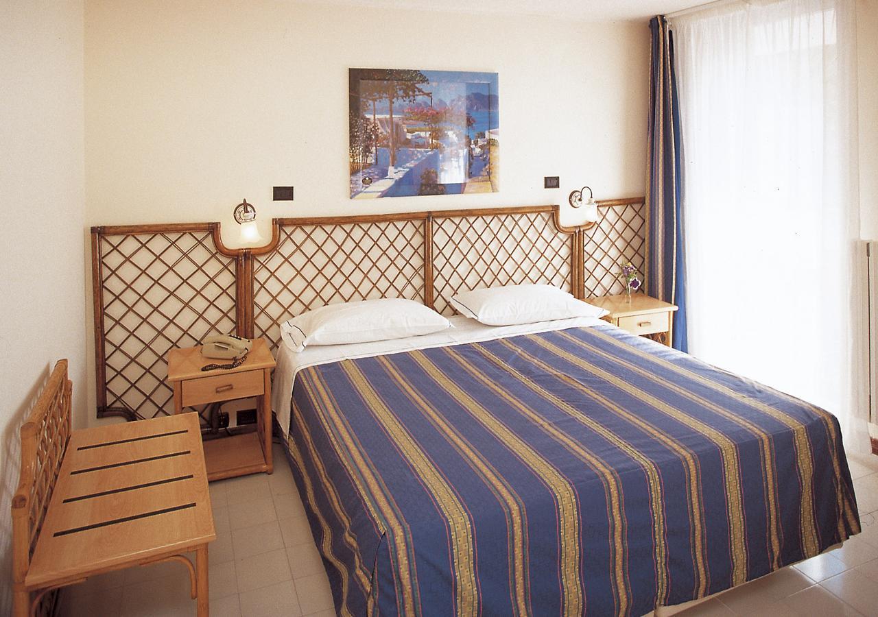 Pugnochiuso Resort Hotel Del Faro Вьесте Экстерьер фото